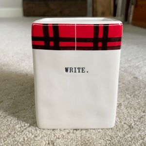 Rae Dunn pen/pencil holder *like new!*